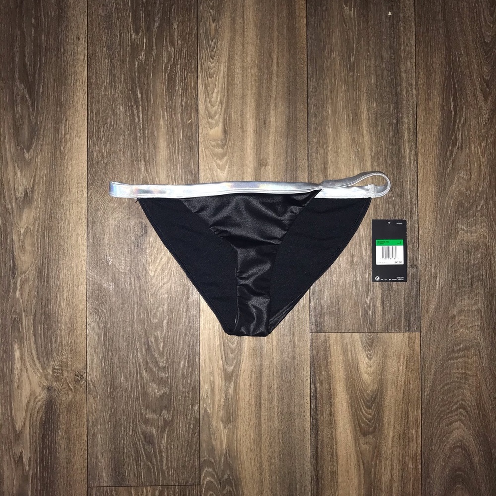 Nike 3m reflective women’s swimming bottoms